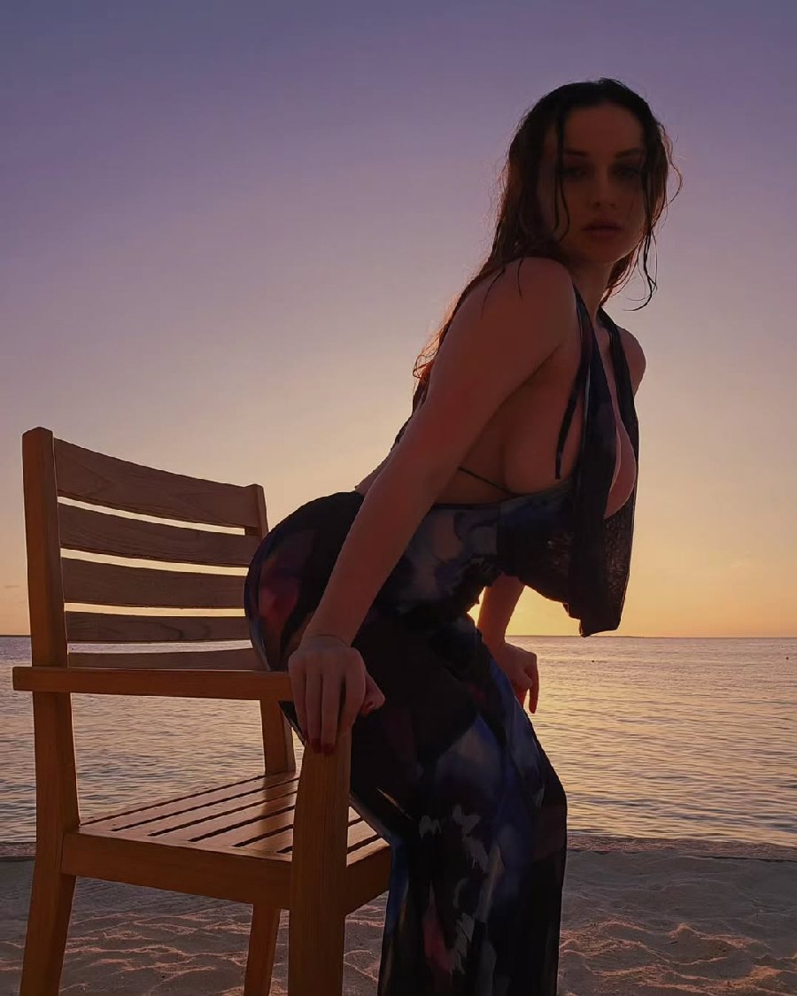 Sexy girl Miranda Faith nude in Liuzhou