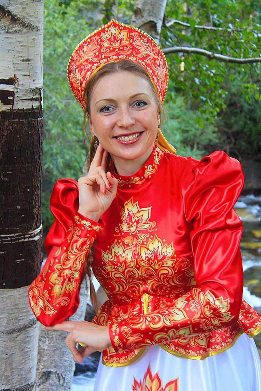 Women in Slavic costumes in Liuzhou