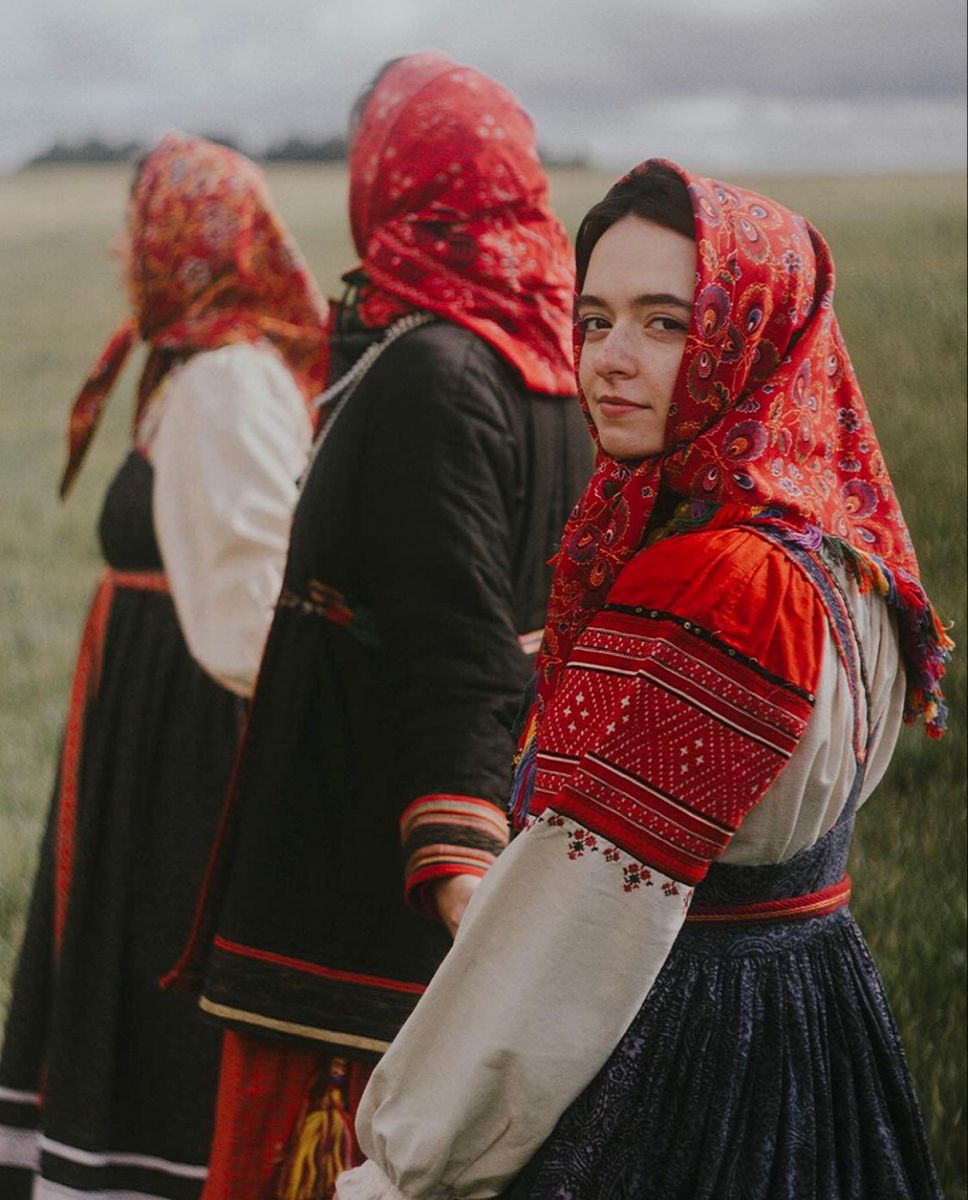 Women in Slavic costumes in Liuzhou
