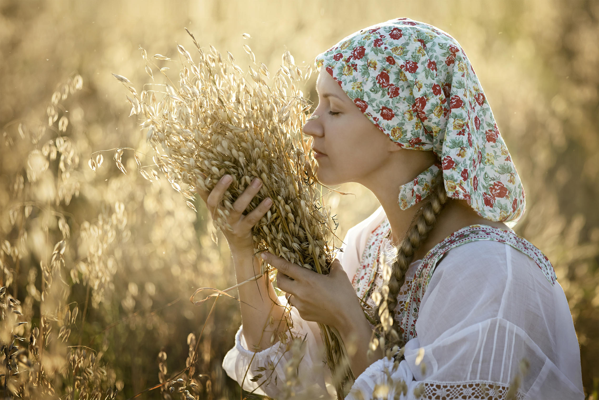 Photo Women in Slavic costumes in Liuzhou